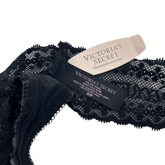 Victoria’s Secrets - Low-Rise Lace Thong - Picture 5 of 5